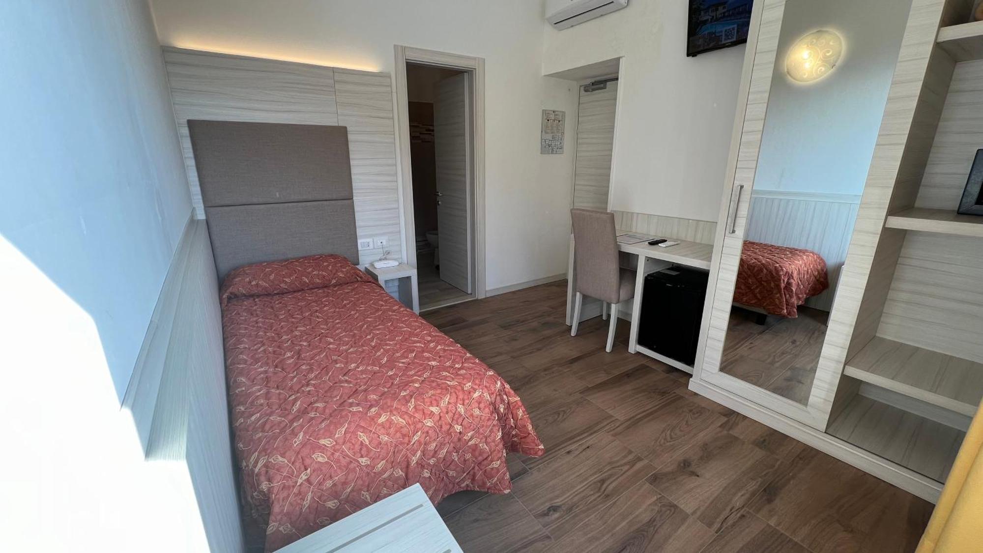 Hotel Palazzina Гарньяно Экстерьер фото