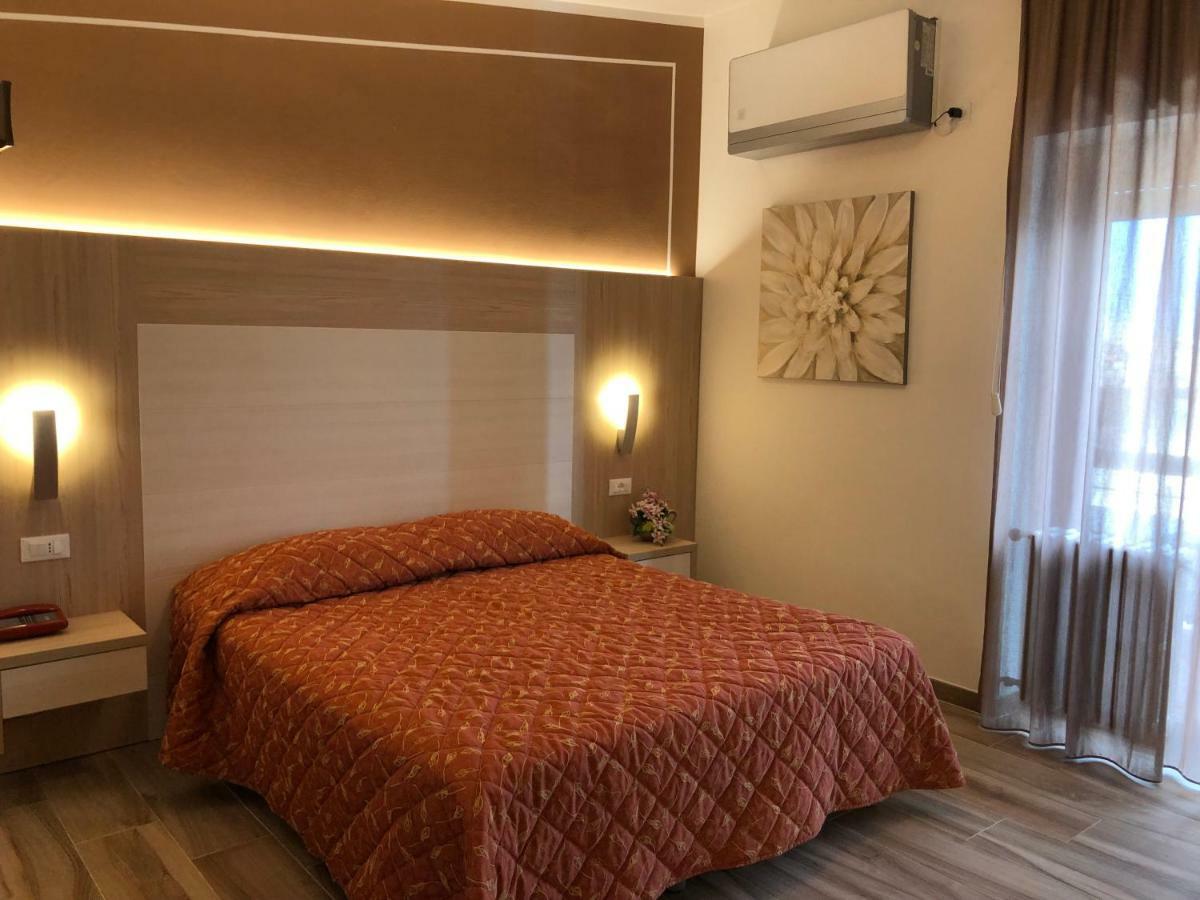 Hotel Palazzina Гарньяно Экстерьер фото