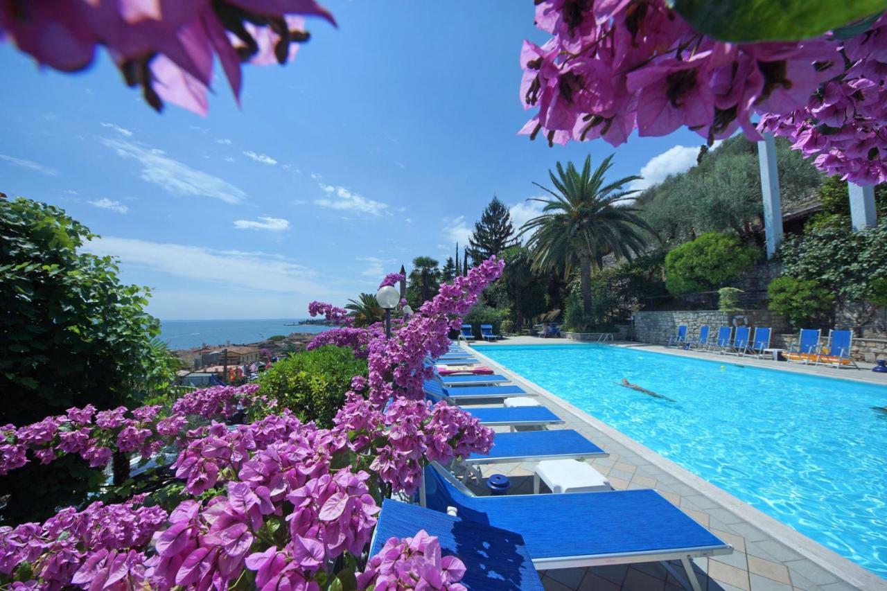 Hotel Palazzina Гарньяно Экстерьер фото